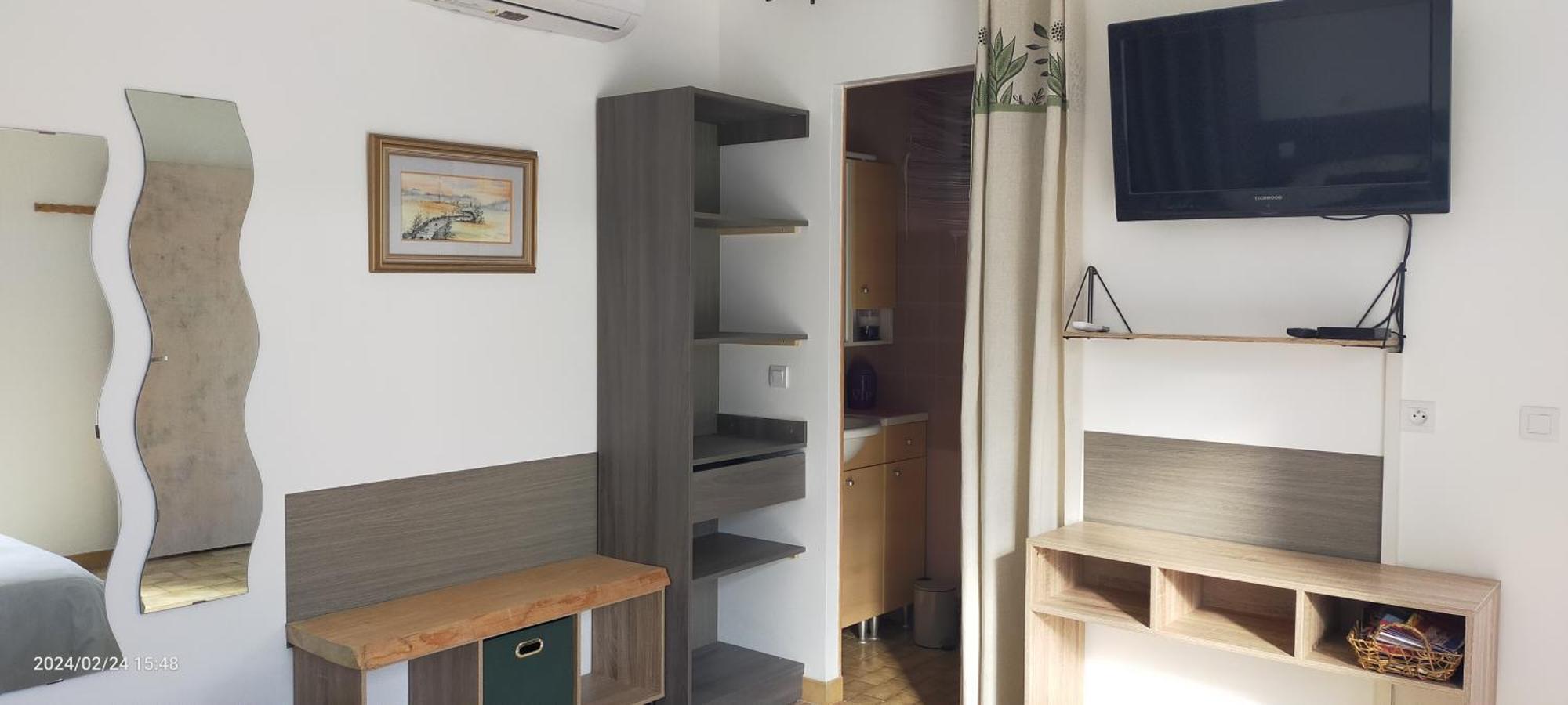 Gîte climatisé L'OISELLERIE Castelnou Esterno foto